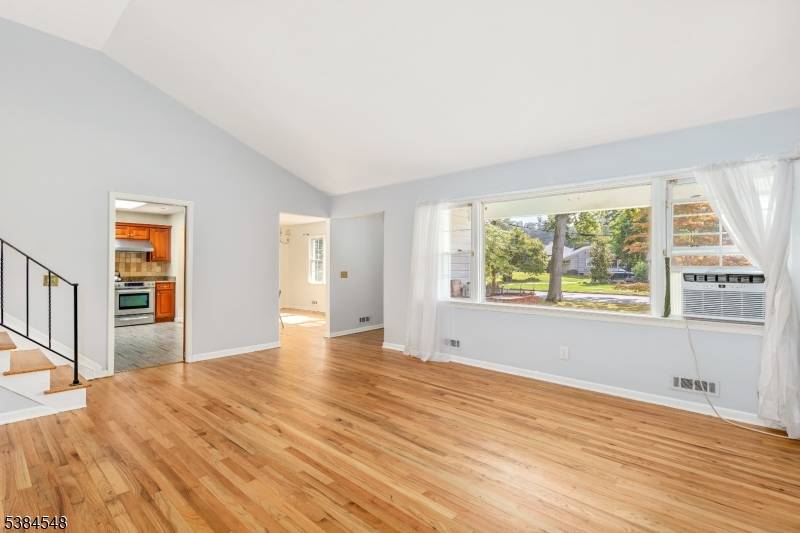 Love Where You Live ! ! Welcome to this desirable Piedmont Farms section of Bound Brook.