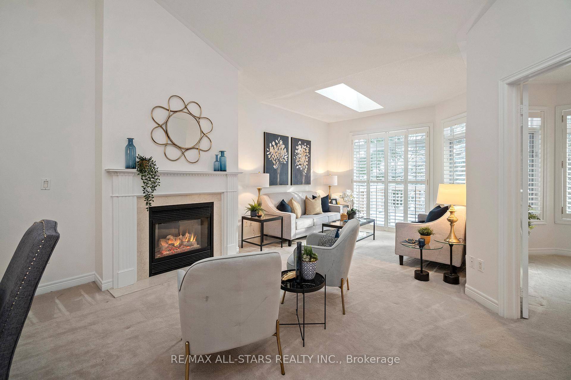 OFFERS ANYTIME ! One level living in Swan Lake Village Enjoy the ease of the condo lifestyle no snow to shovel, grass to cut let someone else take care of ...