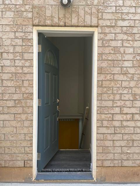 3 year old legal basement apartment offers 750 sq.