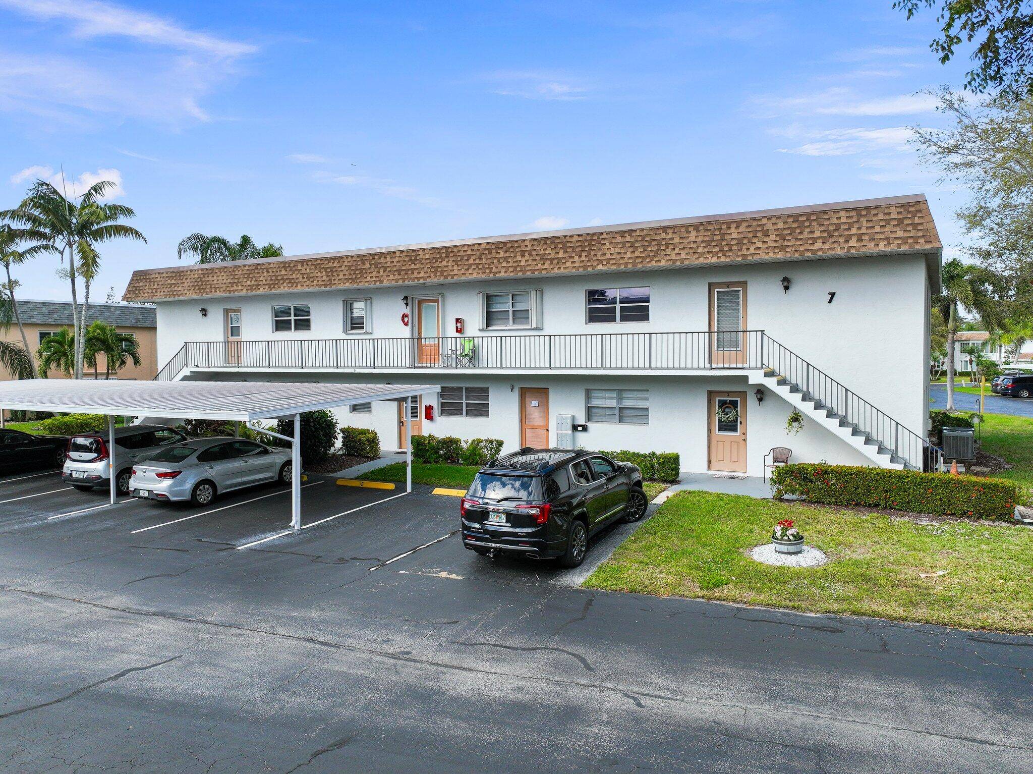 This rare, sought after first floor Kingswood condo is now available, offering a perfect blend of convenience and tranquility.