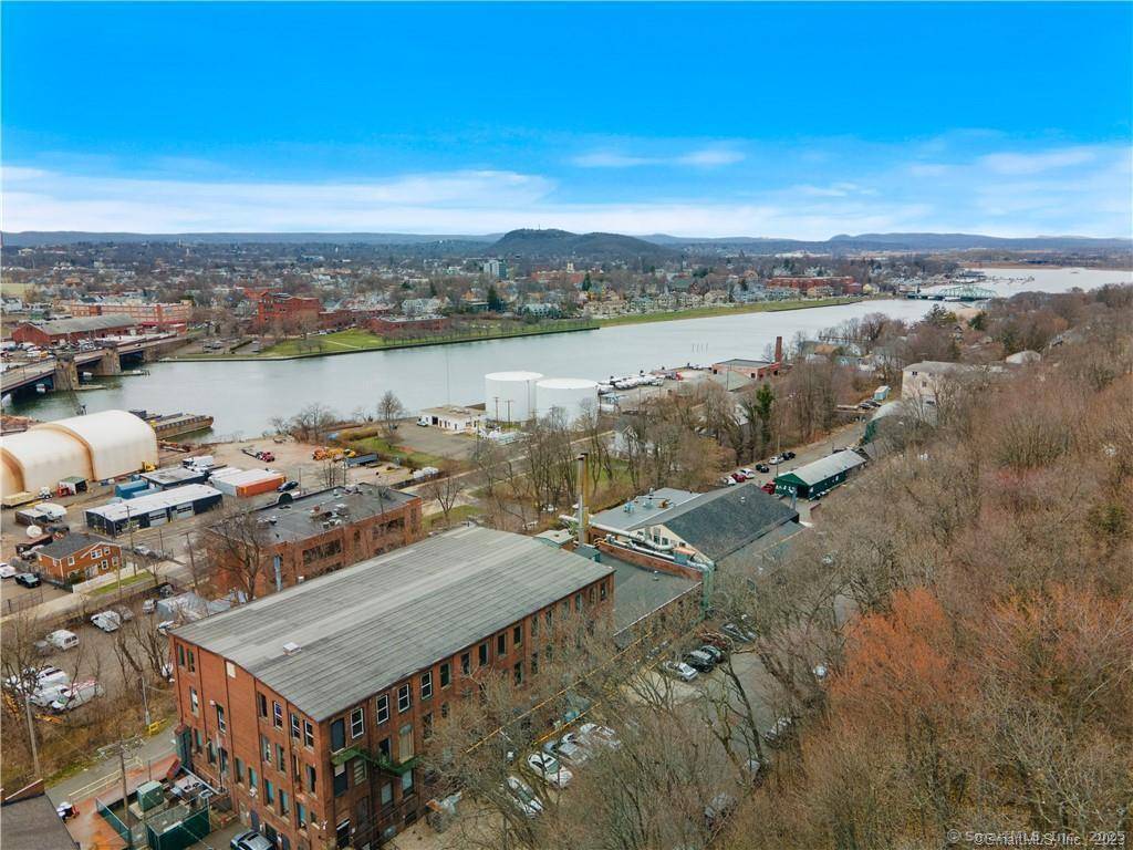 Heavy industrial building located in New Haven with plenty of room for opportunity.