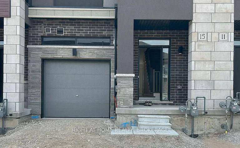 Welcome to 15 Bowery Road, a modern and beautifully maintained townhome nestled in Brantford's desirable Northwest Industrial Park.