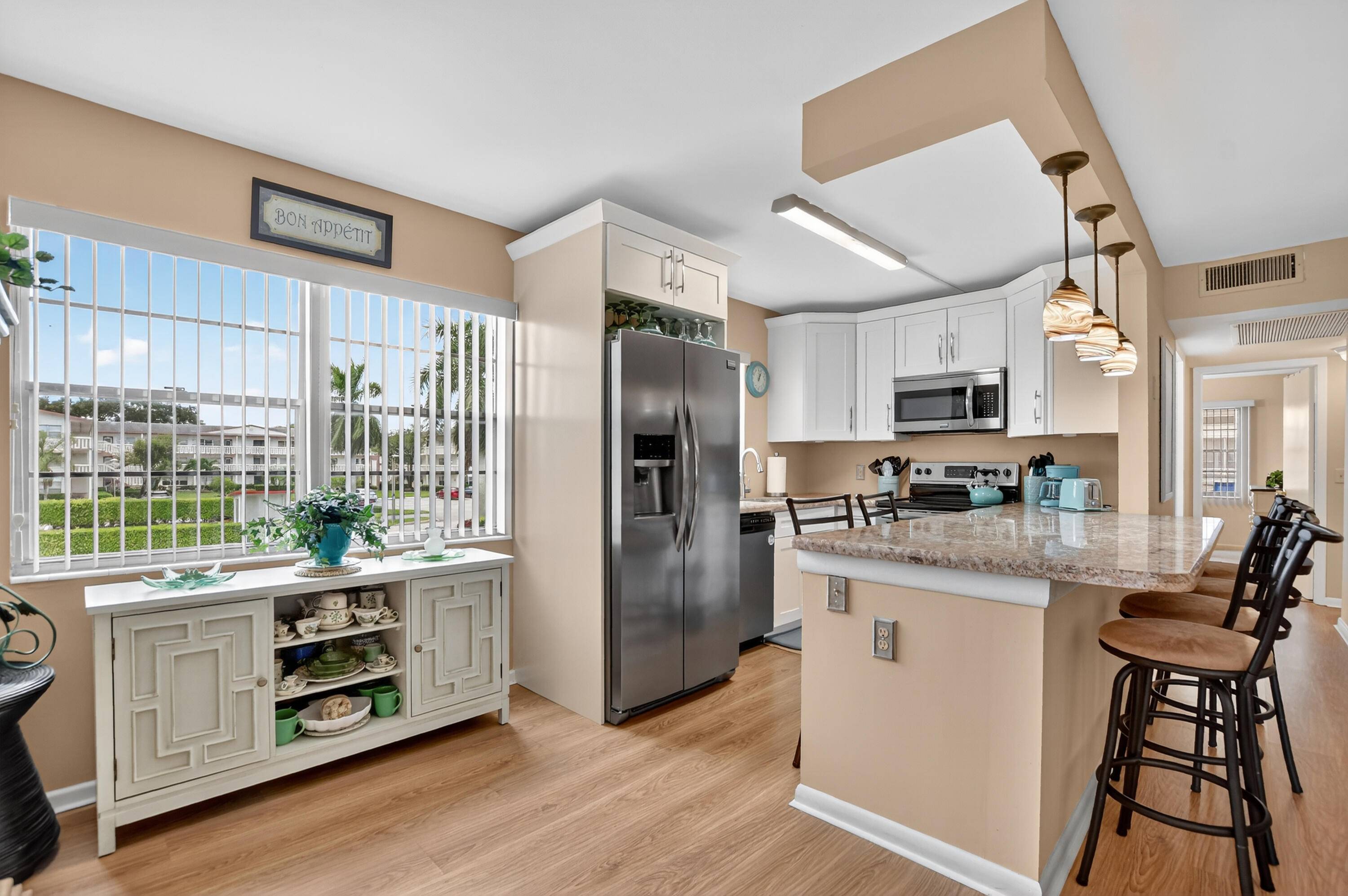 Beautifully updated 2BR 1.