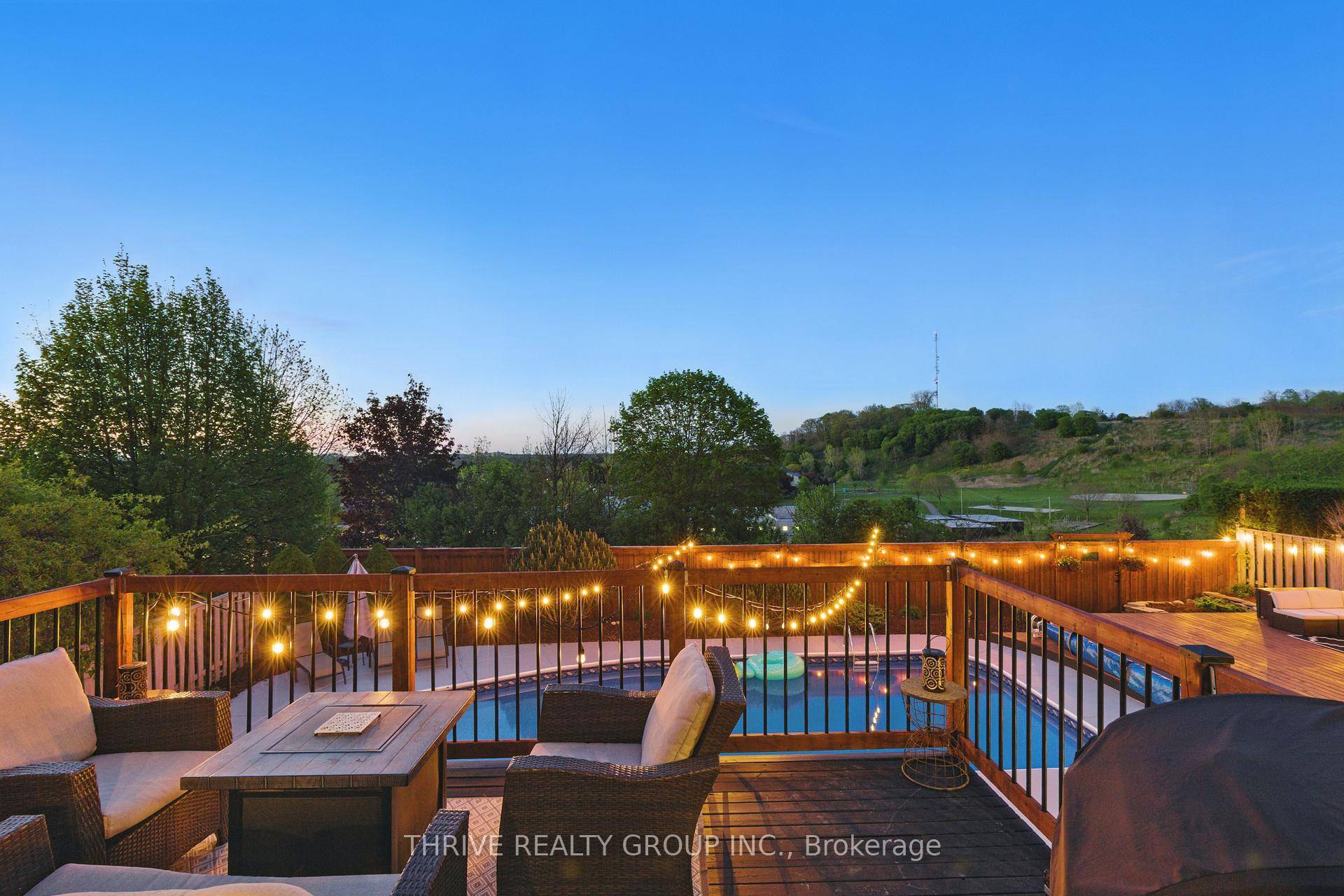 RARE FIND ! ! RENOVATED GEM IN DESIRABLE BYRON SOMERSET !