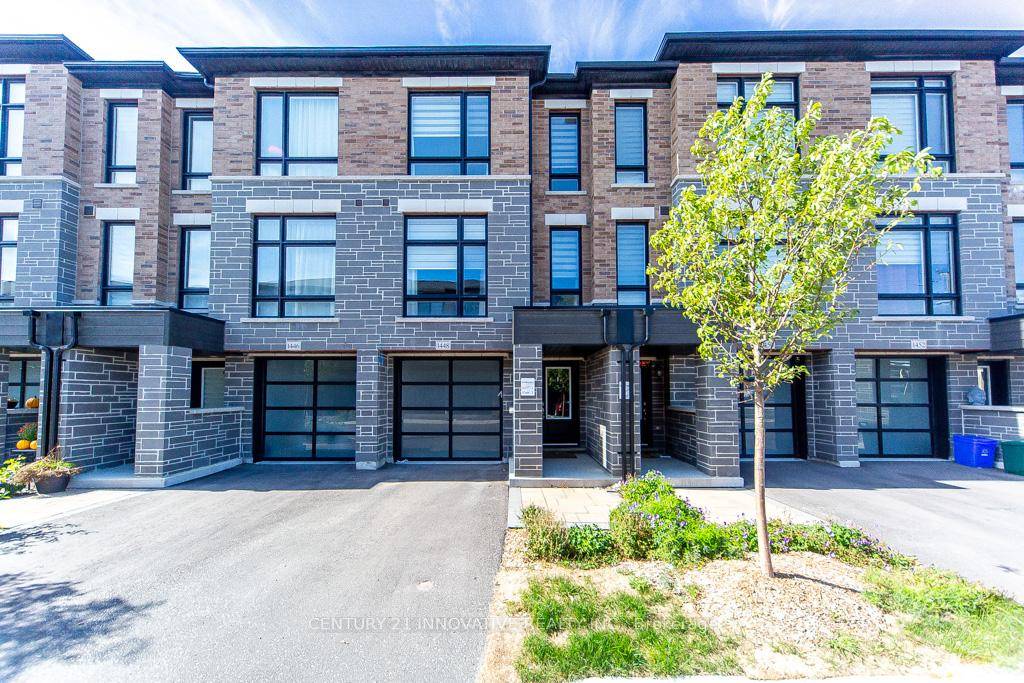 Welcome to this modern freehold townhome, almost new and ready to impress !
