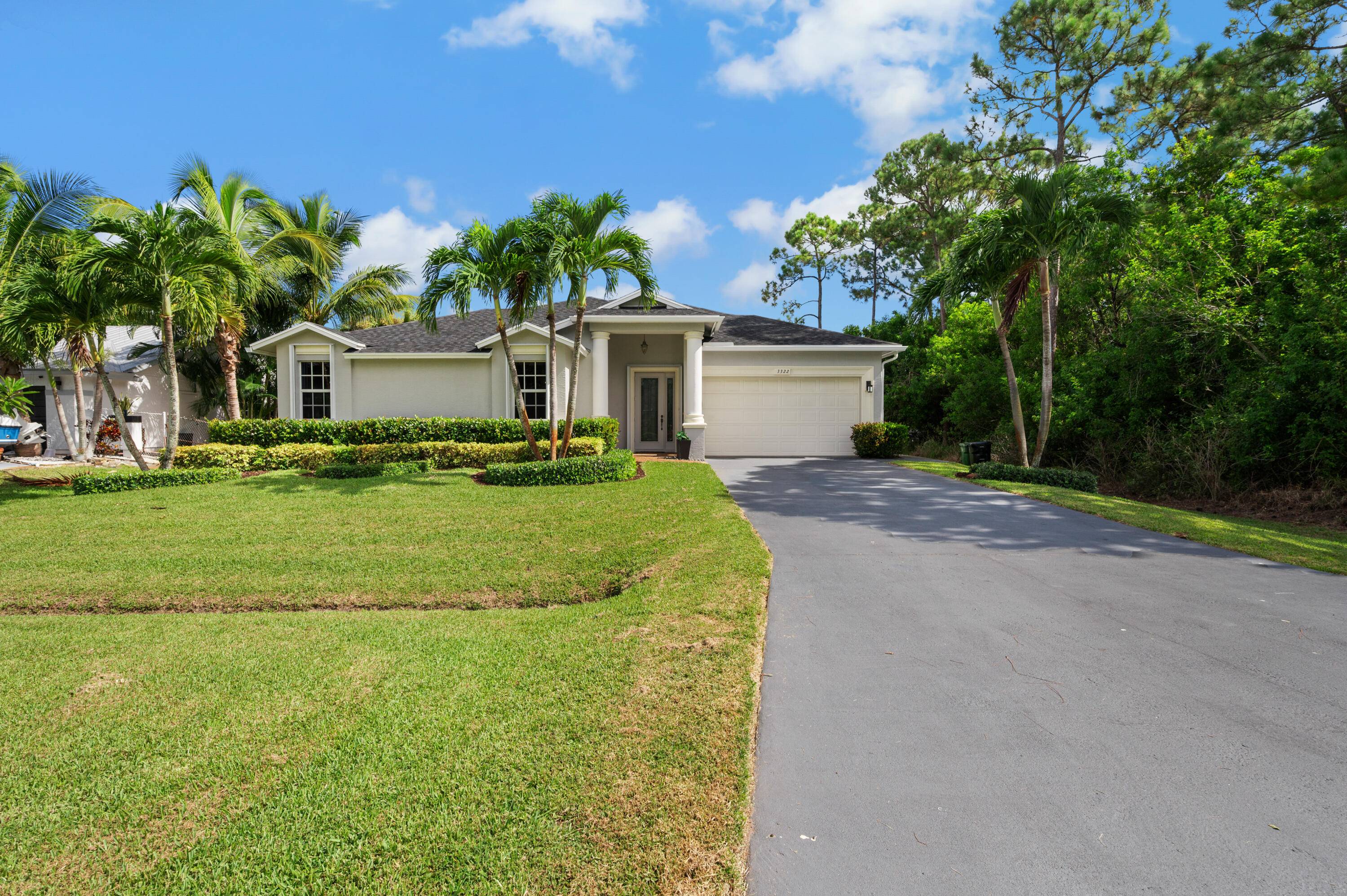NEW ROOF 2024 Located in the Southbend section of Port Saint Lucie.
