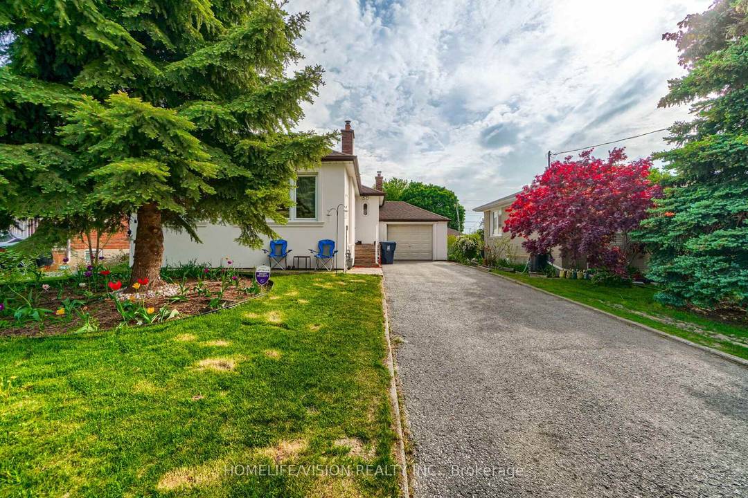 Fully Renovated, Sky Light, Great Layout Excellent Location On Quiet Street In Wexford Maryvale Good Size 5 Bedroom With Open Concept, Close To Parkway Mall, Ttc And Minutes To 401 ...