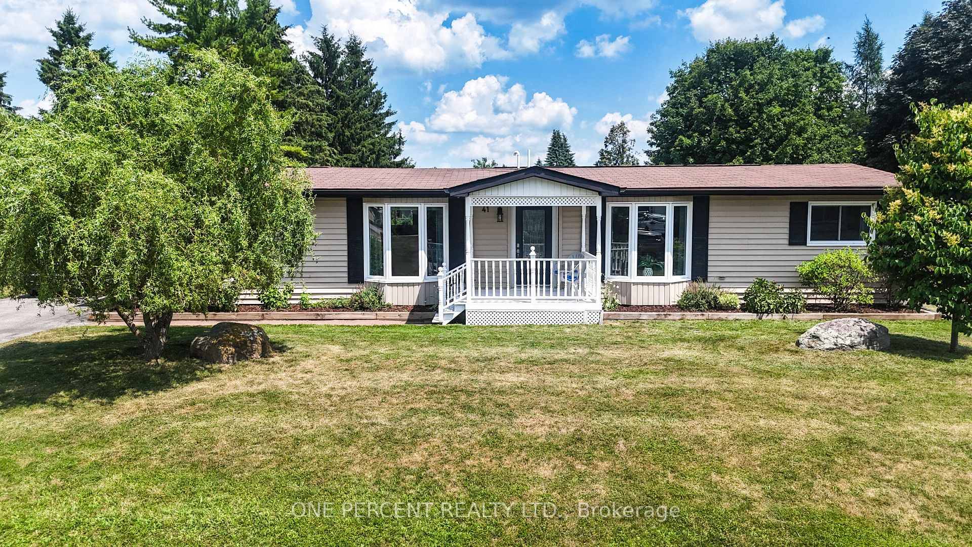 Welcome to 41 Damsel Circle in the highly sought after Sutton By The Lake, an active 55 adult lifestyle community just steps from the shores of Lake Simcoe.