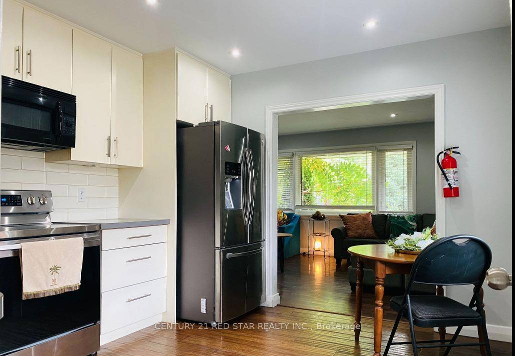 Welcome to this well maintained, move in ready detached corner bungalow ideally located near University Avenue West, Fischer Hallman Road, and the University of Waterloo.