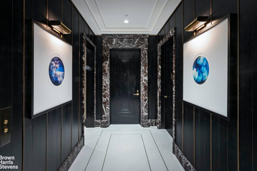 1010 Park Avenue is a boutique, luxurious condominium building, newly constructed on the Upper East Side by The Extell Development Company and The Twelfth Floor is one of its most ...