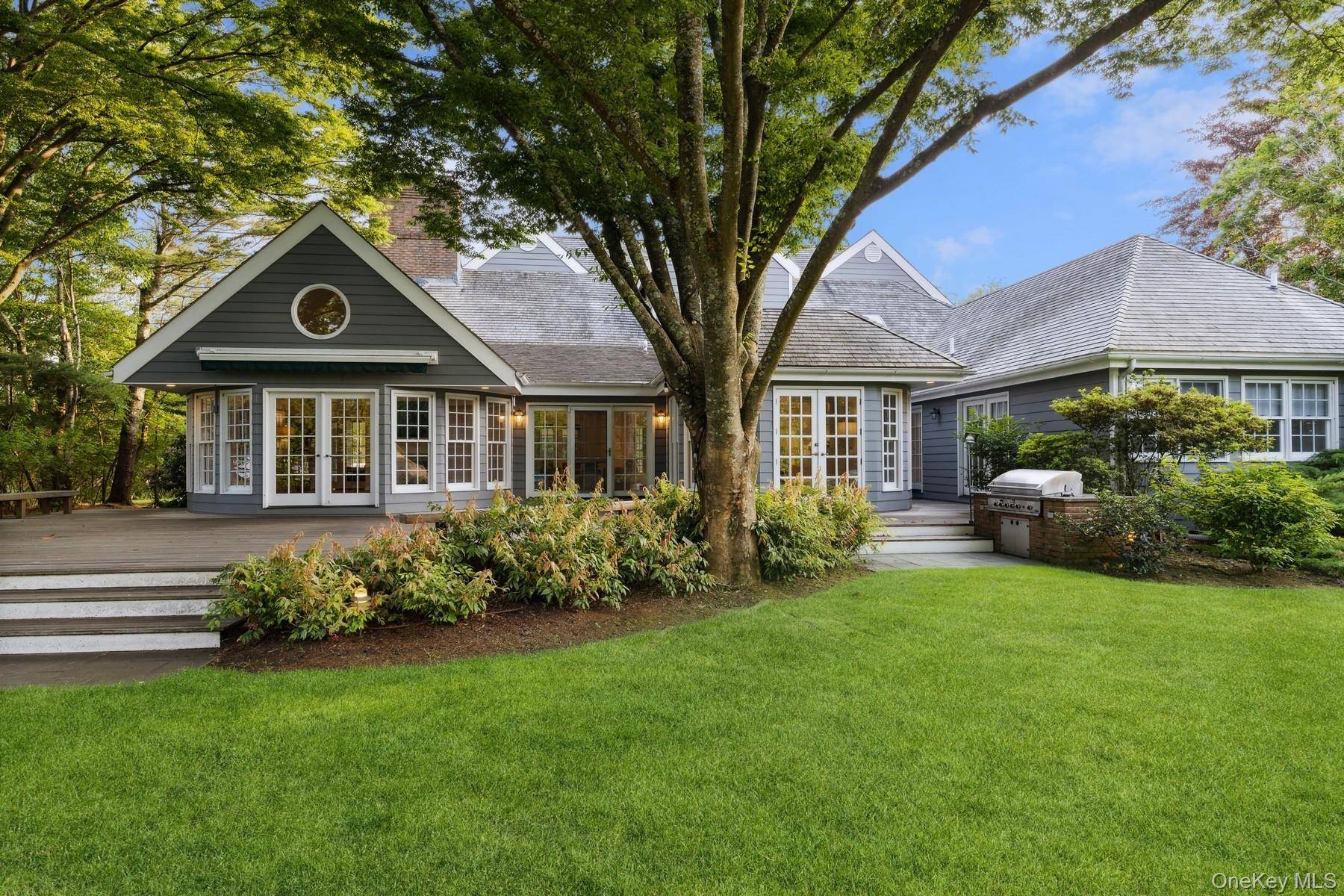 Westhampton Beach Village with Pool, Spa, Tennis, Pickleball, ONE WEEK RENTAL for the week of the 2026 US Golf Open.