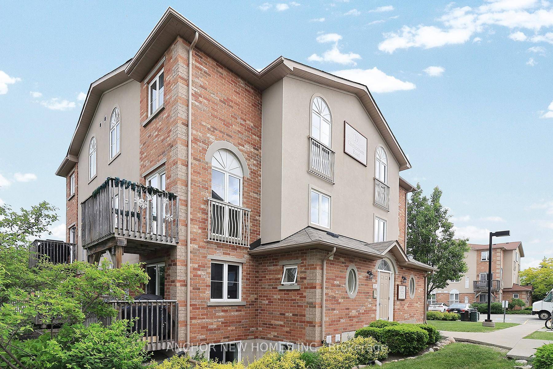 Tucked away on a quiet street, this beautifully updated townhouse offers over 1, 000 sq ft of bright, open living space.