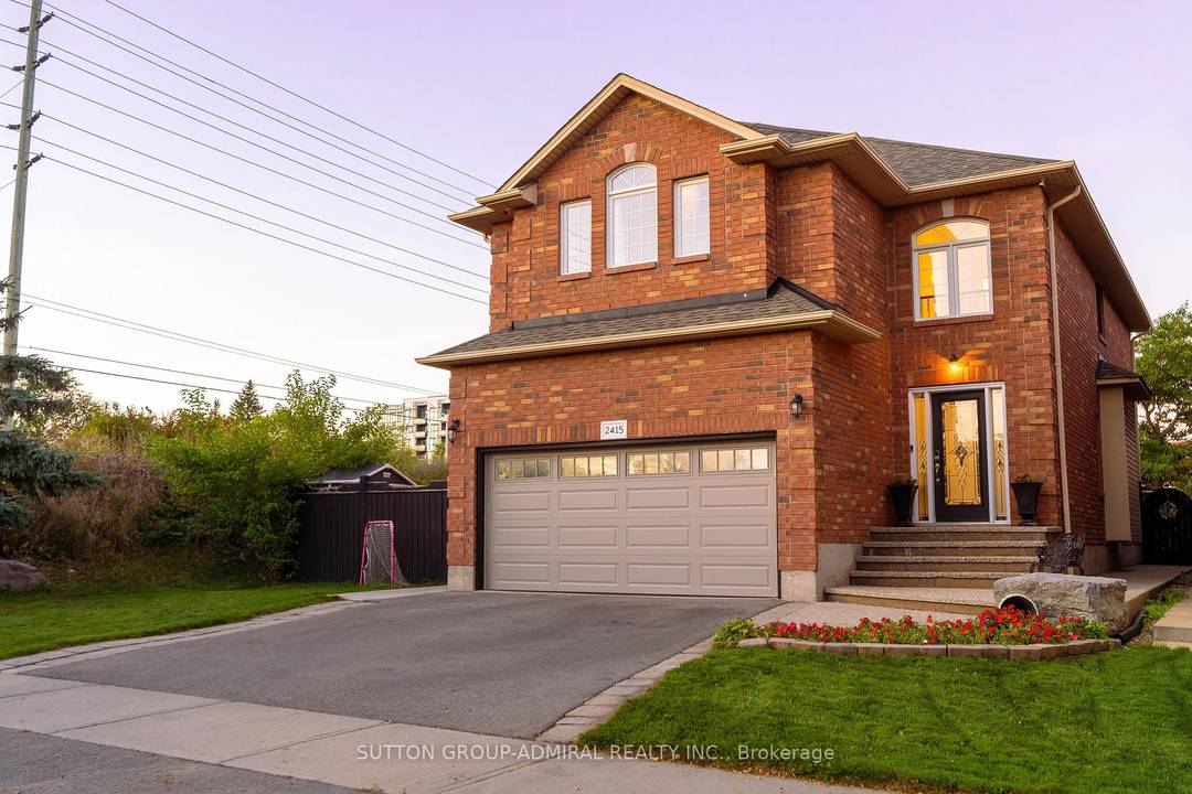 Nestled in the highly sought after River Oaks community in Oakville, this 2 Story Detached is home to top tier public, Catholic, and private schools.