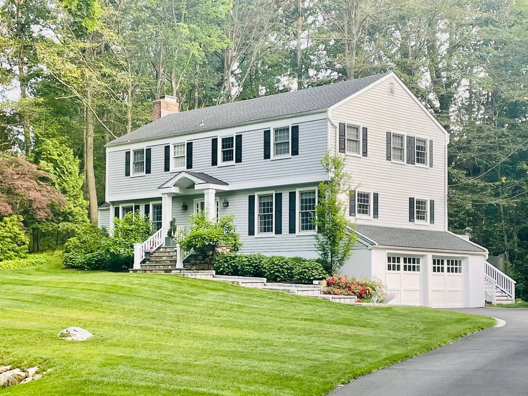 Timeless Colonial with Modern Comforts and River Views Nestled on a quiet cul de sac, conveniently located close to town this beautiful updated 4 bedroom, 2 full and 2 half ...