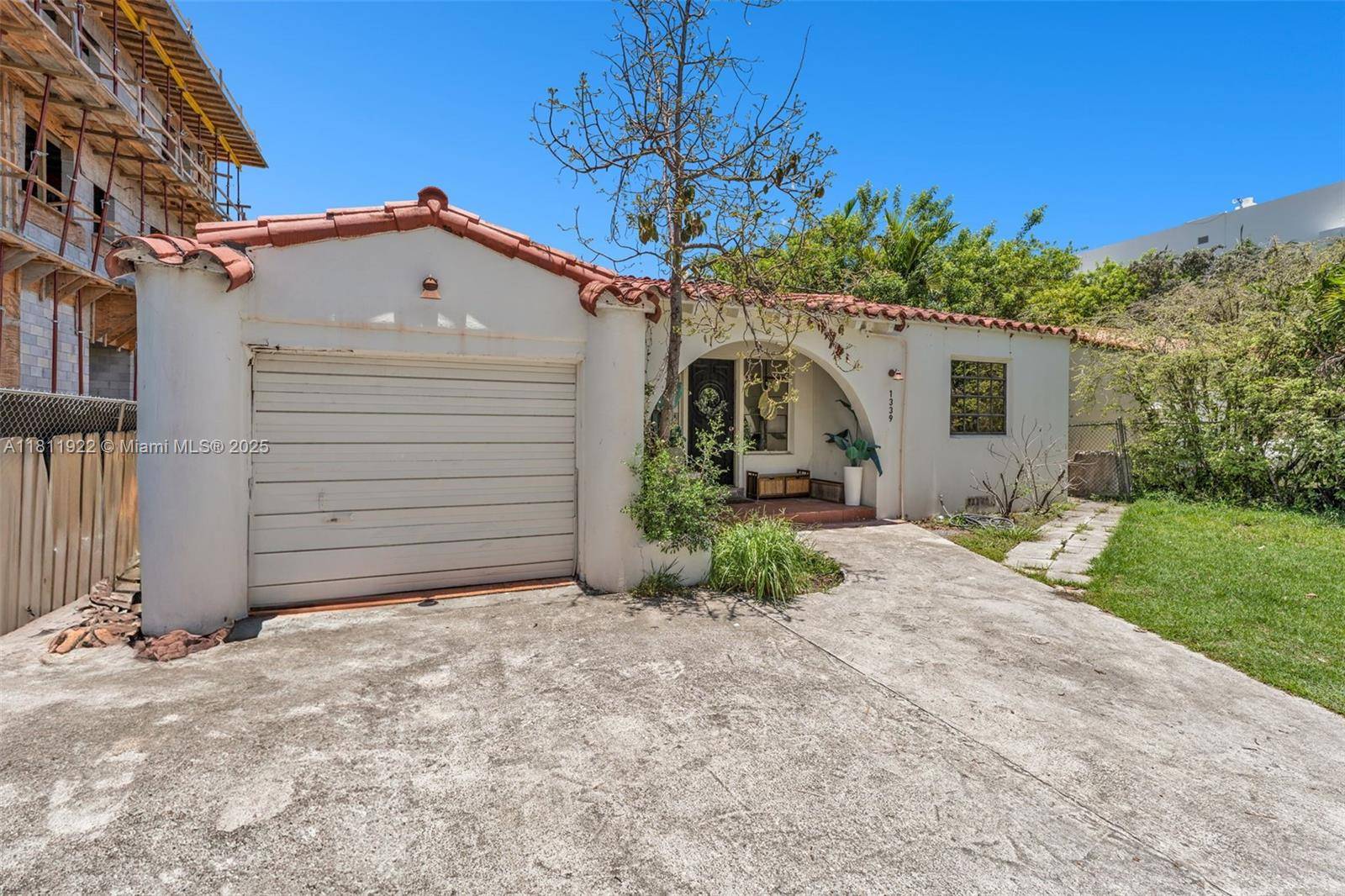 Investment Opportunity in Prime South Beach Location.