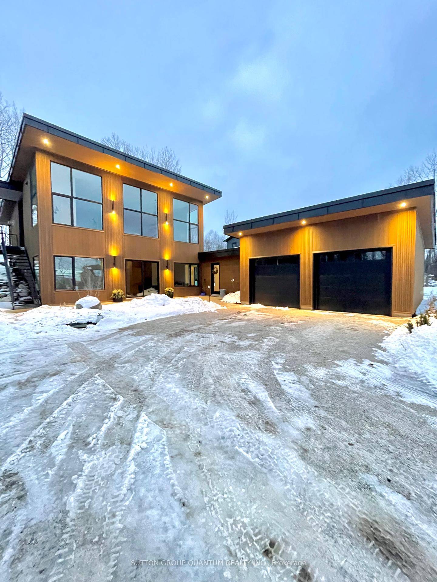 WINTER 2026. NEWLY BUILT MODERN LUXURY SKI CHALET First time offered and available for the upcoming winter ski season.
