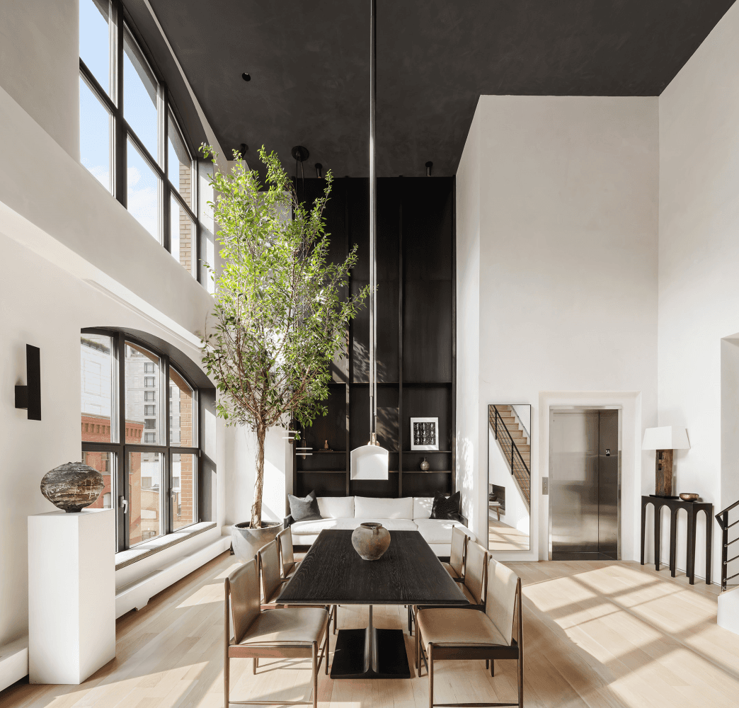 415 Washington Street, 5A As featured in Architectural Digest and in the New York post.