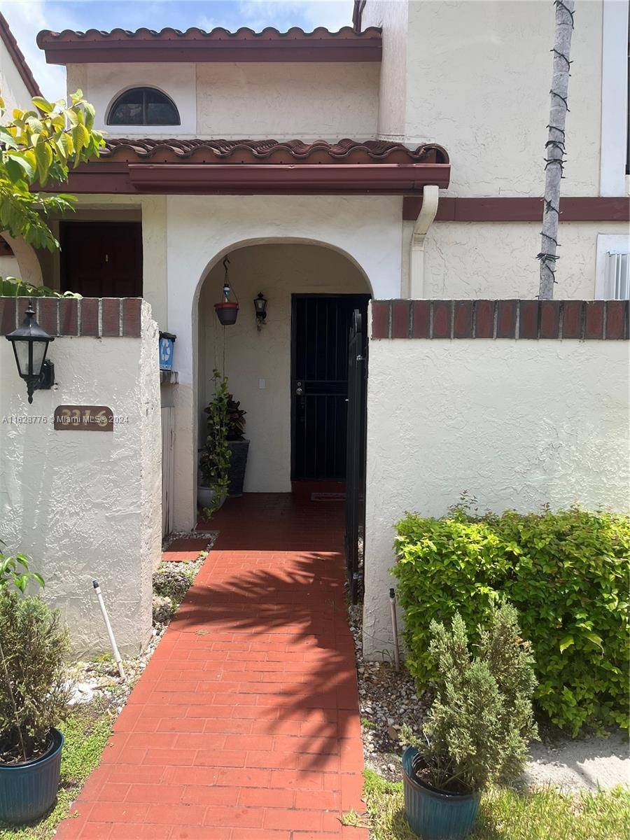 This stunning residence features 3 Spacious Bedrooms 2 Modern Bathrooms Designed for comfort and convenience.