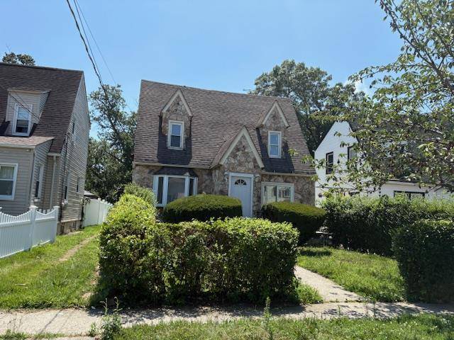 RENOVATED. 2 STORY SINGLE FAMILY HOUSE.