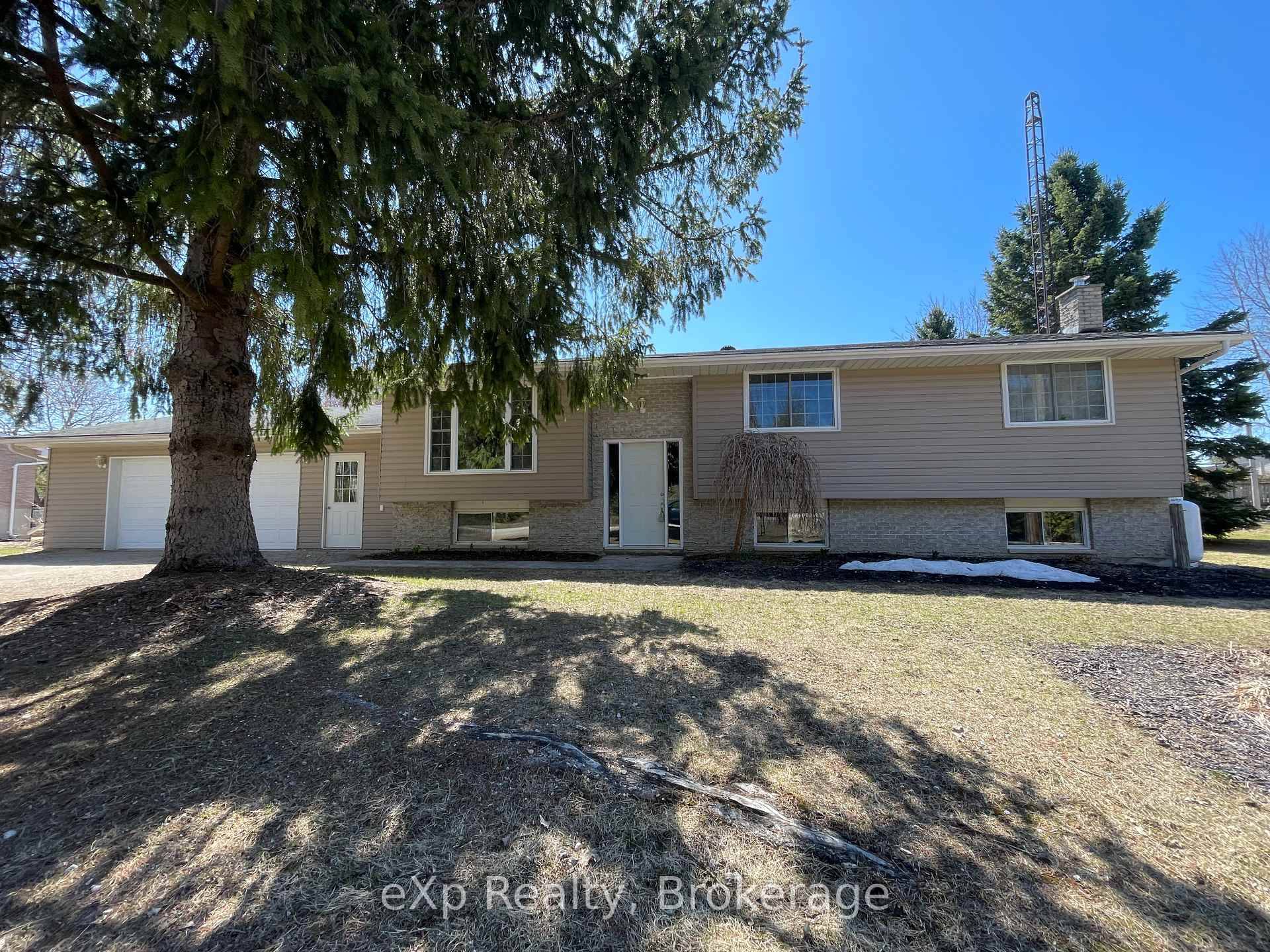 Welcome to 129 Westfall Crescent in the municipality of West Grey.