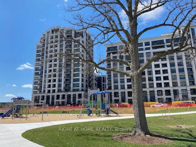 Super Location ! TWO PARKING spots on Ground Level, No Waiting for Elevator !