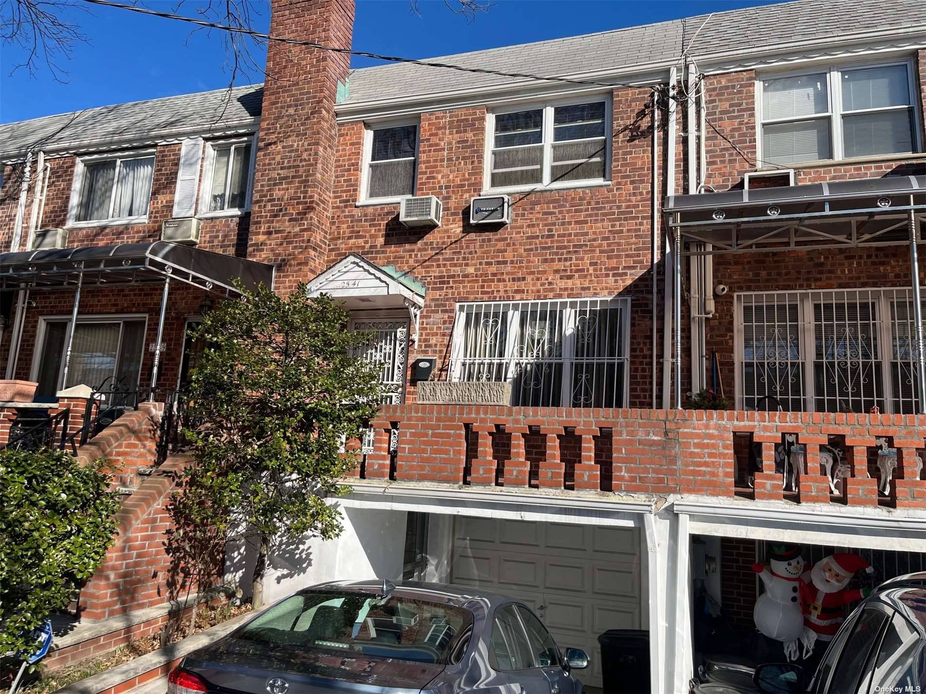 Great location all brick 3 bedrooms, 3 baths, finished walk out basement with 2 outside entries.