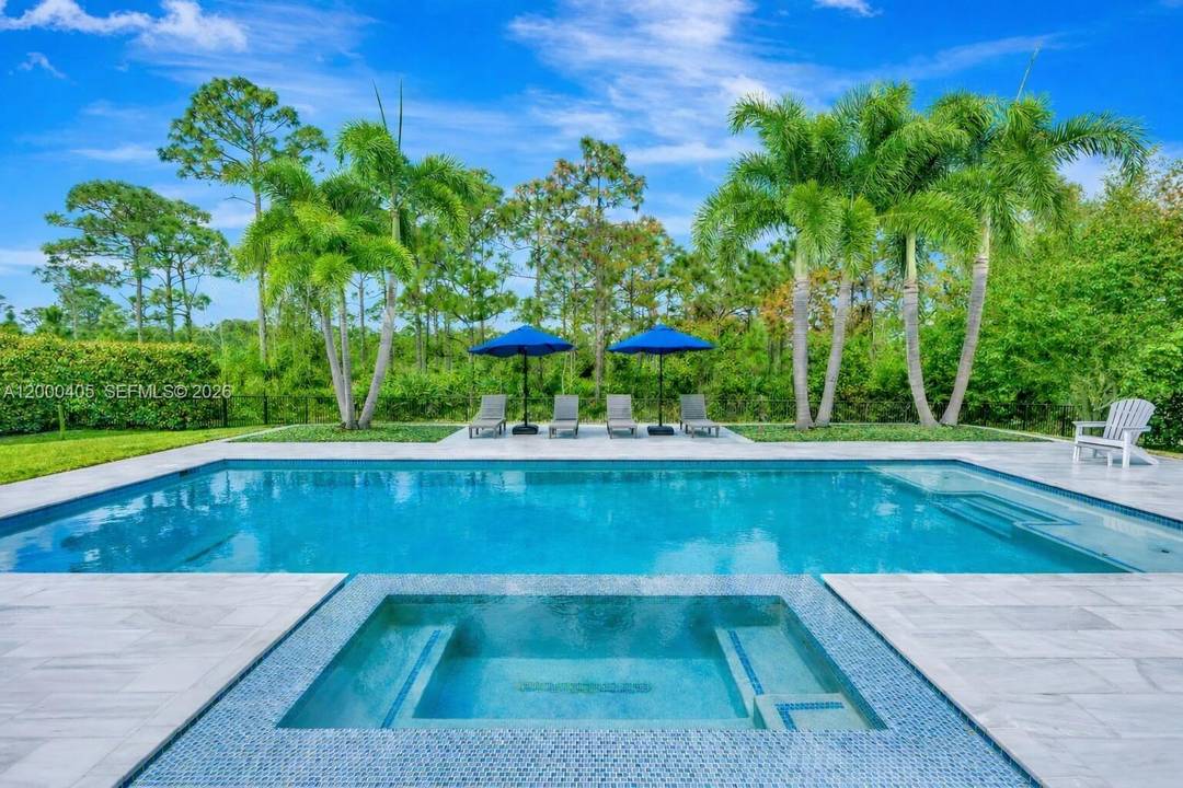 Tucked away in the gated community of Prado, this 2017 CBS, Coastal residence offers space, privacy the lifestyle Jupiter is known for w the added convenience of PBI Airport West ...