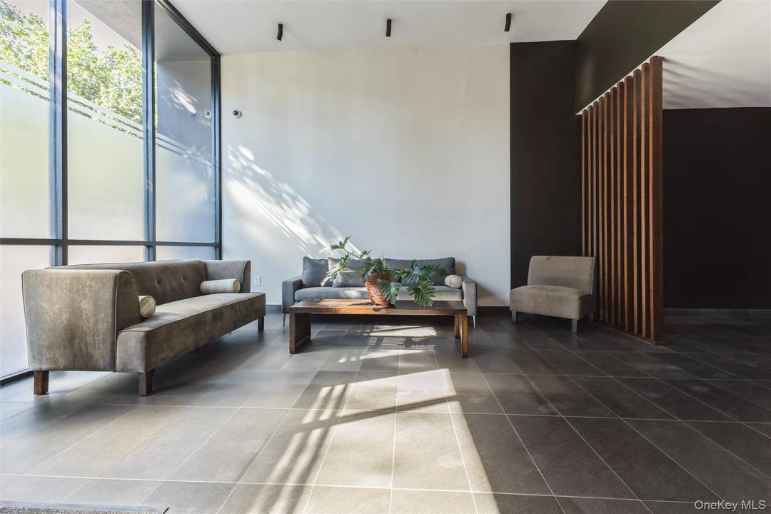 Charm, Convenience, Community !