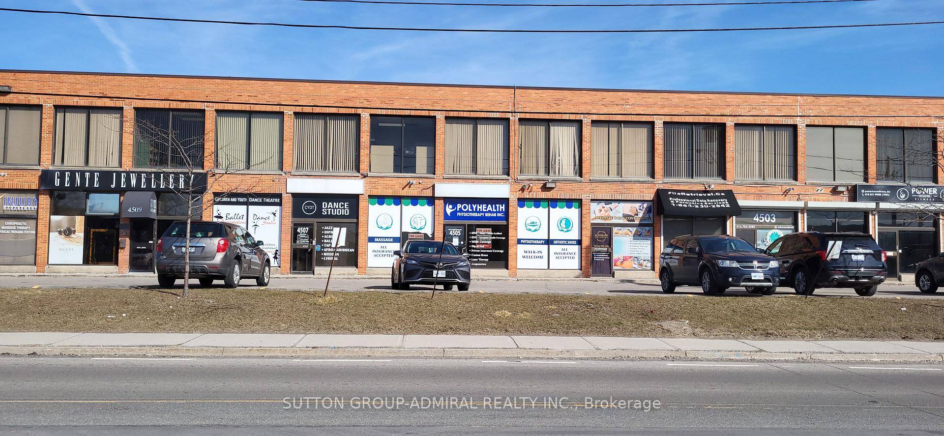 Fabulous Retail Or Office Space Great Chesswood Retail Exposure Ample Free Surface Parking Suitable For Many Retail Office Medical Uses Semi Gross Rent Tenant Pays For Heat And Hydro