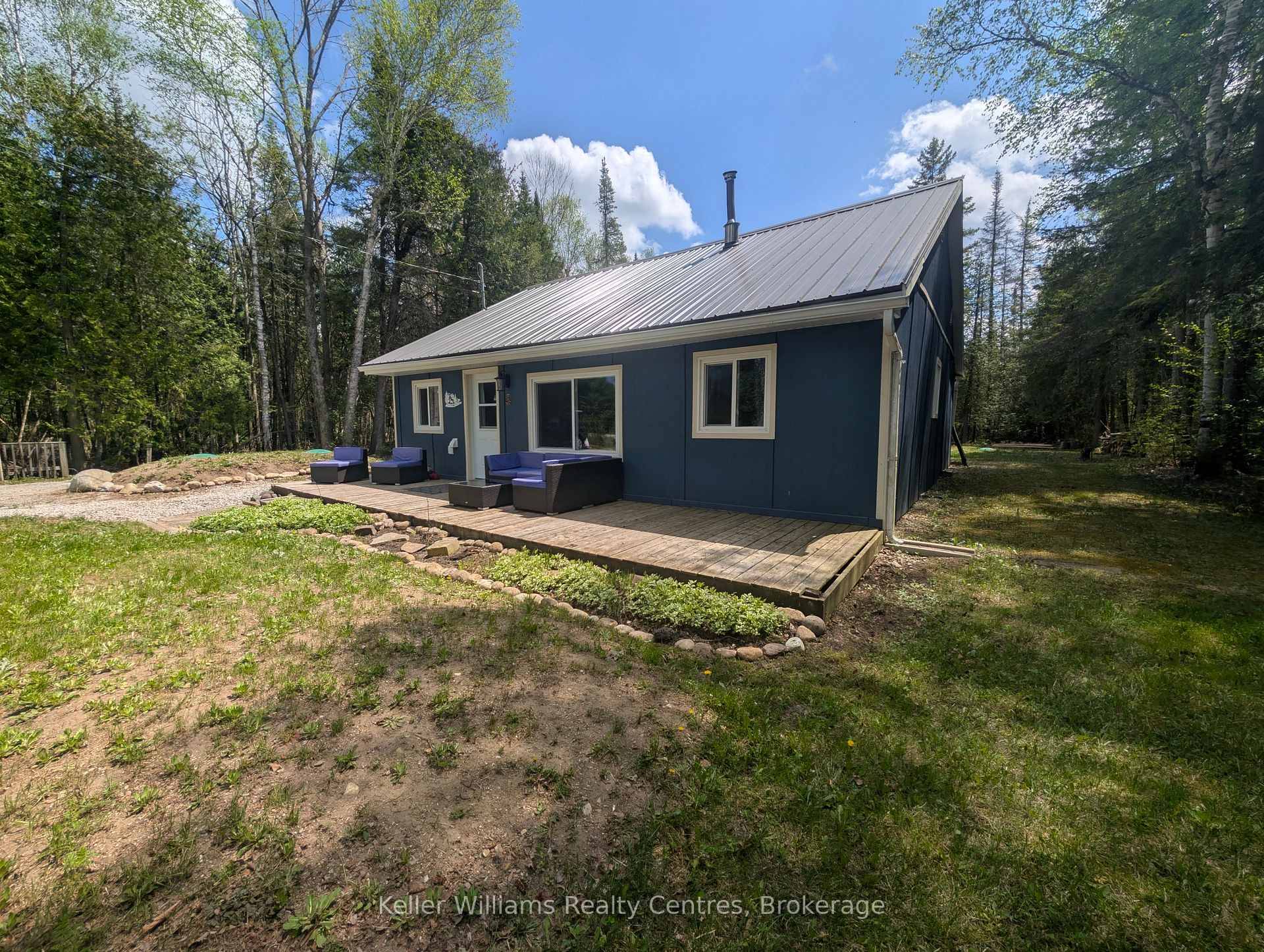 Get ready to score BIG with this awesome Lake Huron water view cottage !