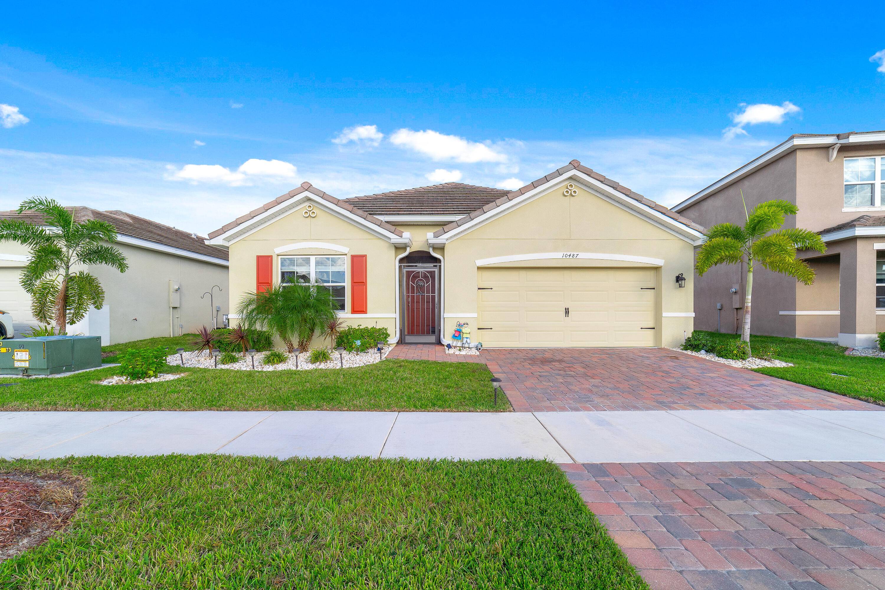 Welcome home to this like new 2021 Cali model 4 bedroom 2 bathroom opportunity located in the highly sought after The Preserve at The Estates of Tradition.