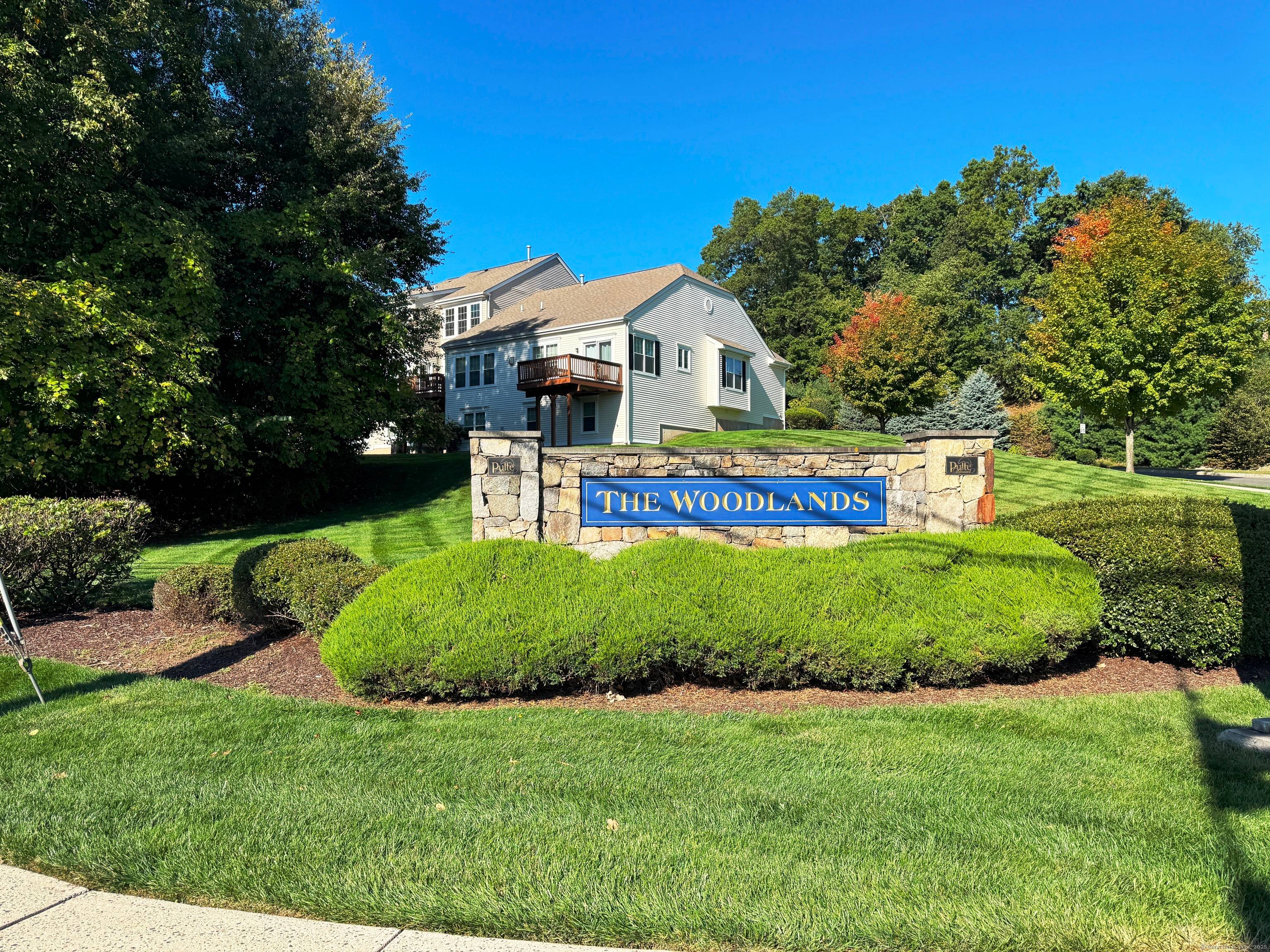 Stunning End Unit Condominium in Prime Location !