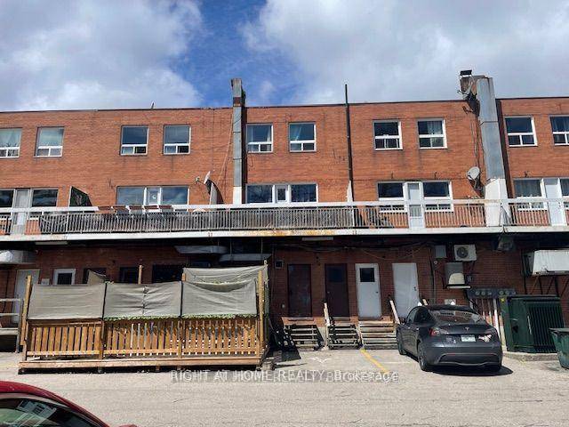 Bright, clean, and spacious, this cozy two level, three bedroom apartment is nestled in the heart of Clarkson Village an ideal spot for professionals seeking comfort and convenience.