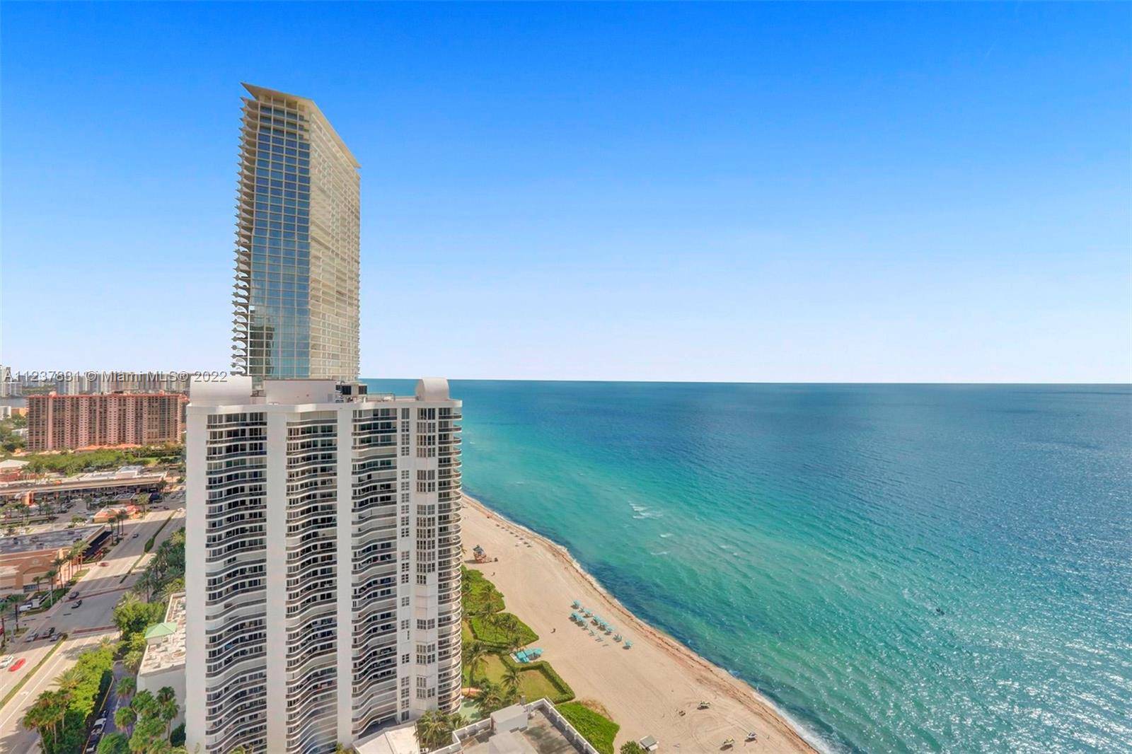 OCEAN FRONT BLDG, BREATHTAKING OCEAN VIEWS FROM THIS FULLY FURNISHED 1 BDRM 1.