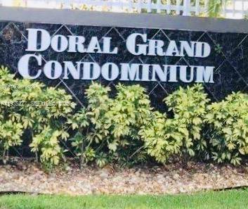 Charming villa style condo located in the desirable Doral Grand community.