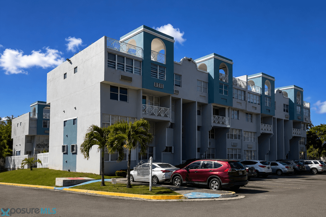 BLVD DEL PARQUE Apartment Carolina
