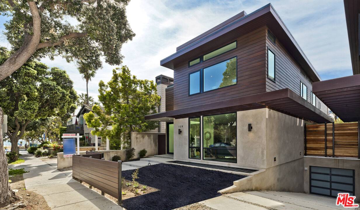 139   Hollister Ave 5BR Santa Monica La