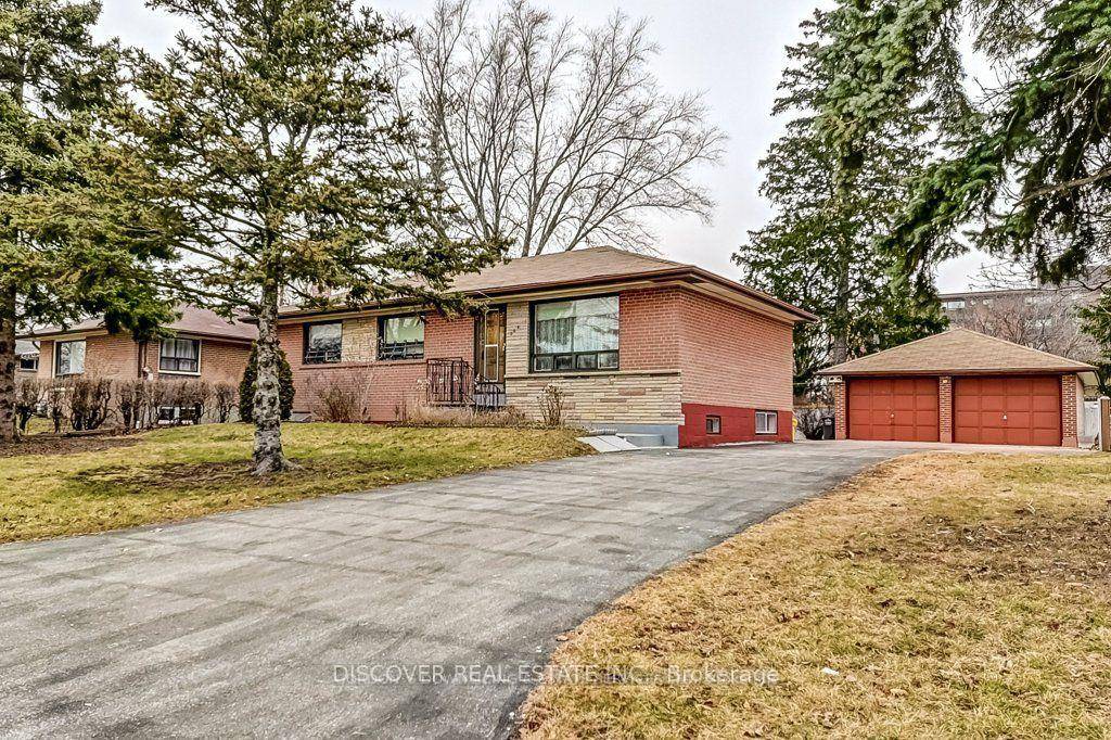 Completely renovated, 2 full bathrooms and 3 bedroom open concept ground floor.