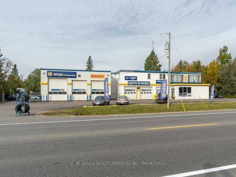 3 Apartments Plus Automotive Service And Repair Garage, And Storage Garage For Sale In Mono.