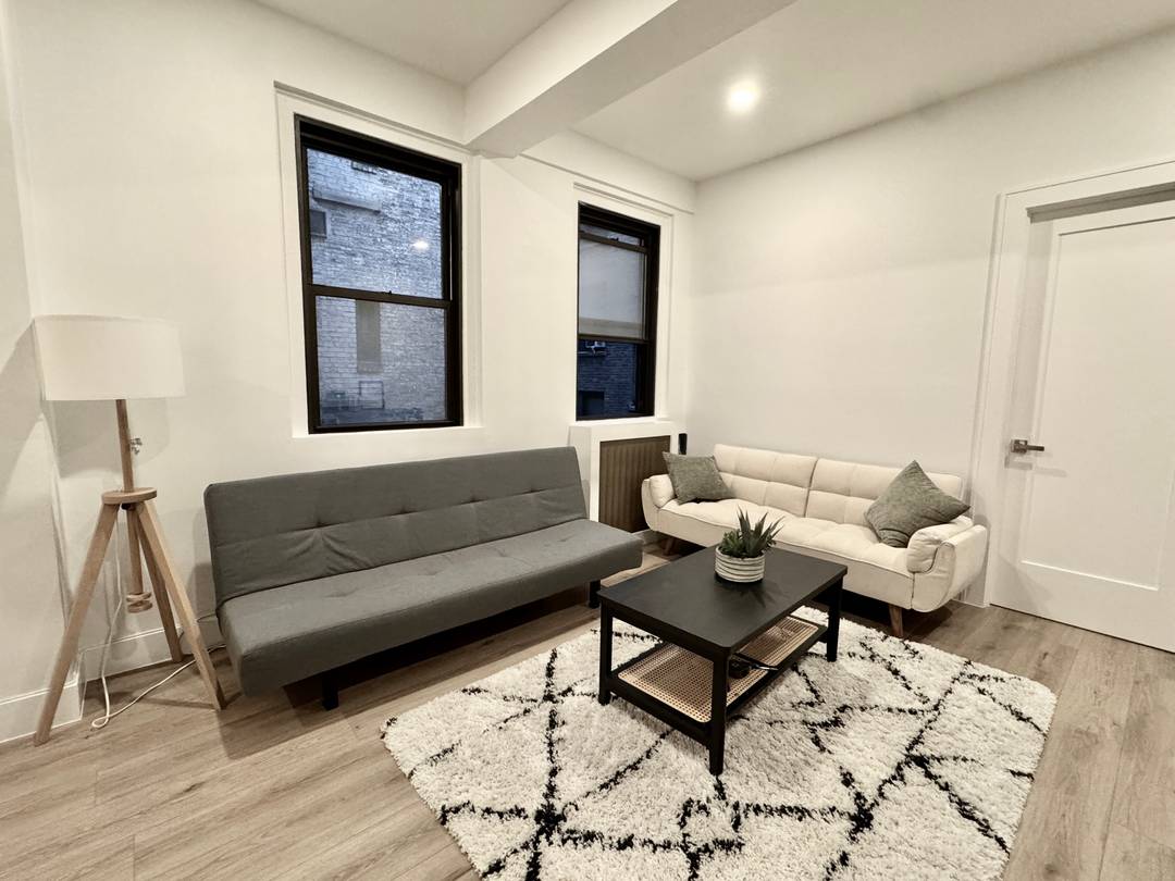 Welcome to this peaceful and well designed two bedroom home in the heart of Murray Hill offering comfort, privacy, and convenience in one of Manhattan s most central locations.