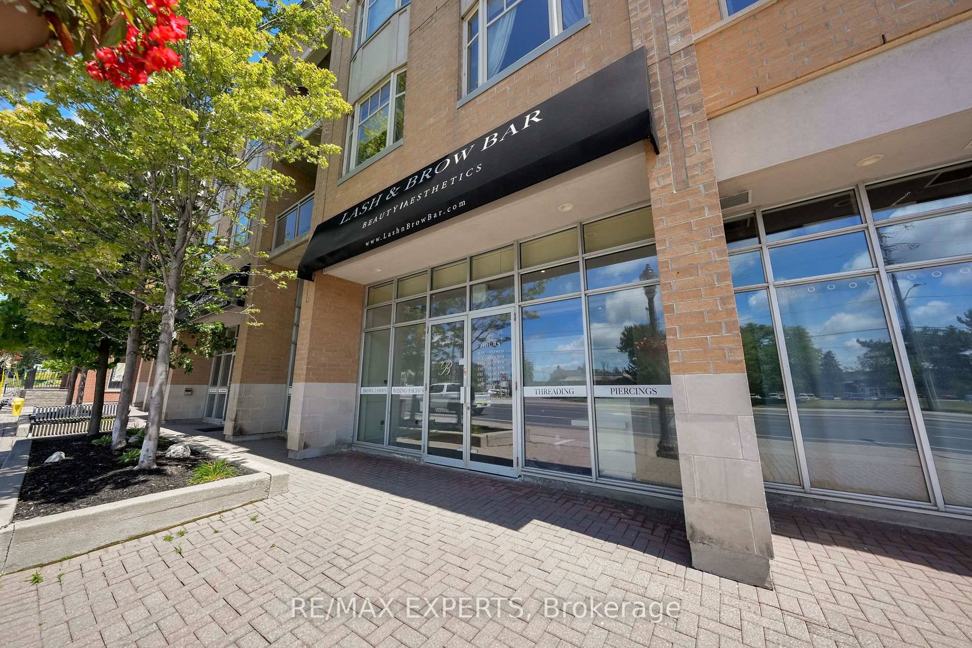 Newly Renovated Turn Key Beauty Bar In The Heart Of Maple !