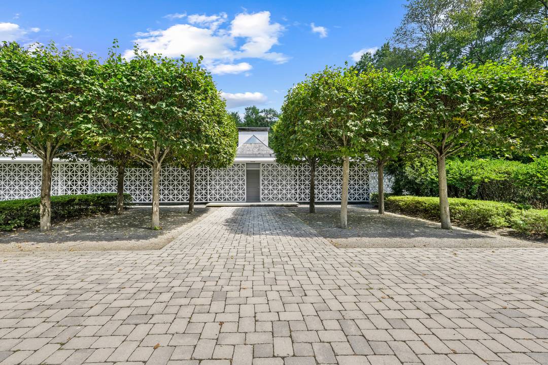 Experience Architectural History The Celebrated Celanese House.