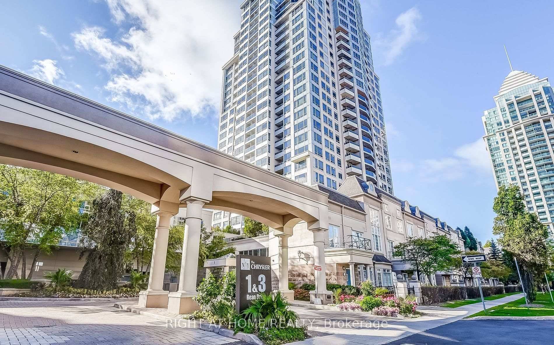 Great View Amazing Location Live At The Luxury New York Towers In Convenient And Upscale Bayview Village Neighbourhood.