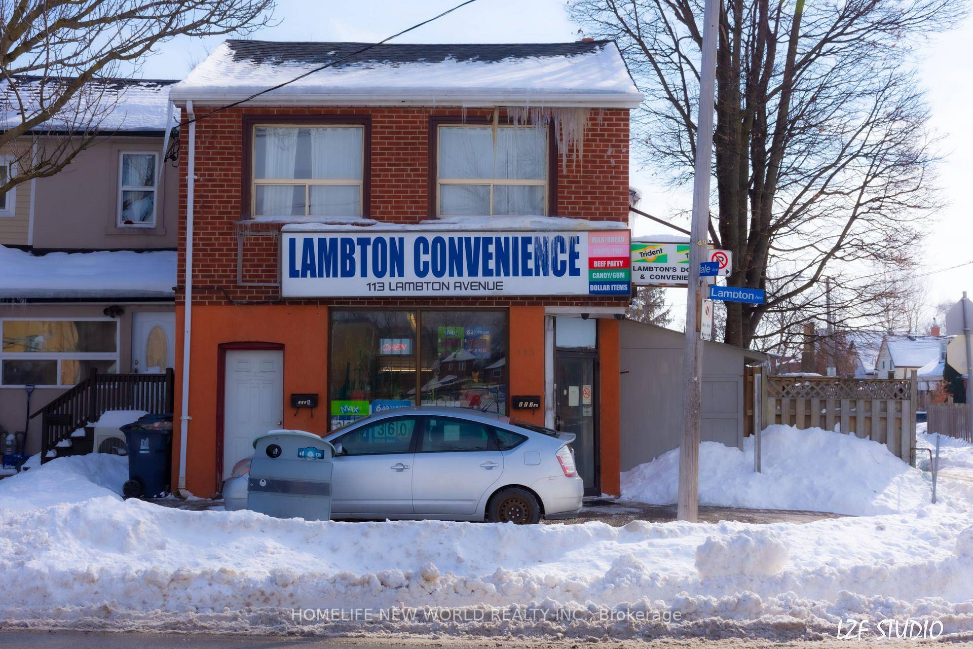 Great location convenience store for sale !