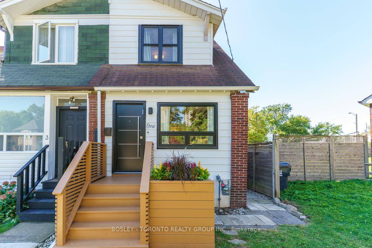 The very definition of the perfect starter home, this renovated three bedroom semi detached sparkles from top to bottom !