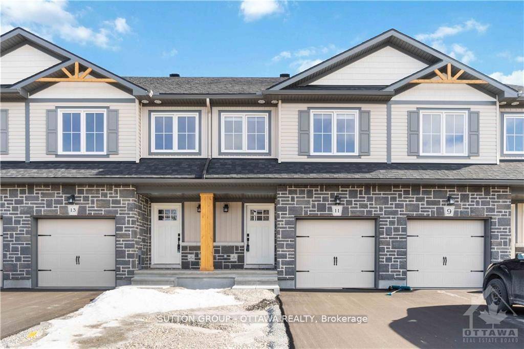 This modern and stylish 3 bedroom, 2.