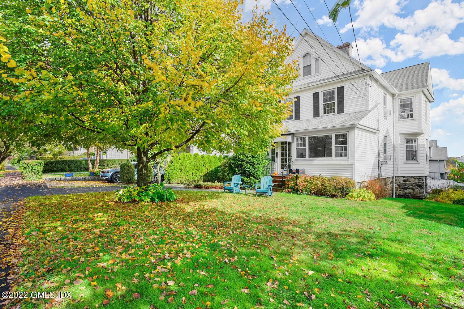 Beautifully furnished and available Feb 1 for short term rental through May.