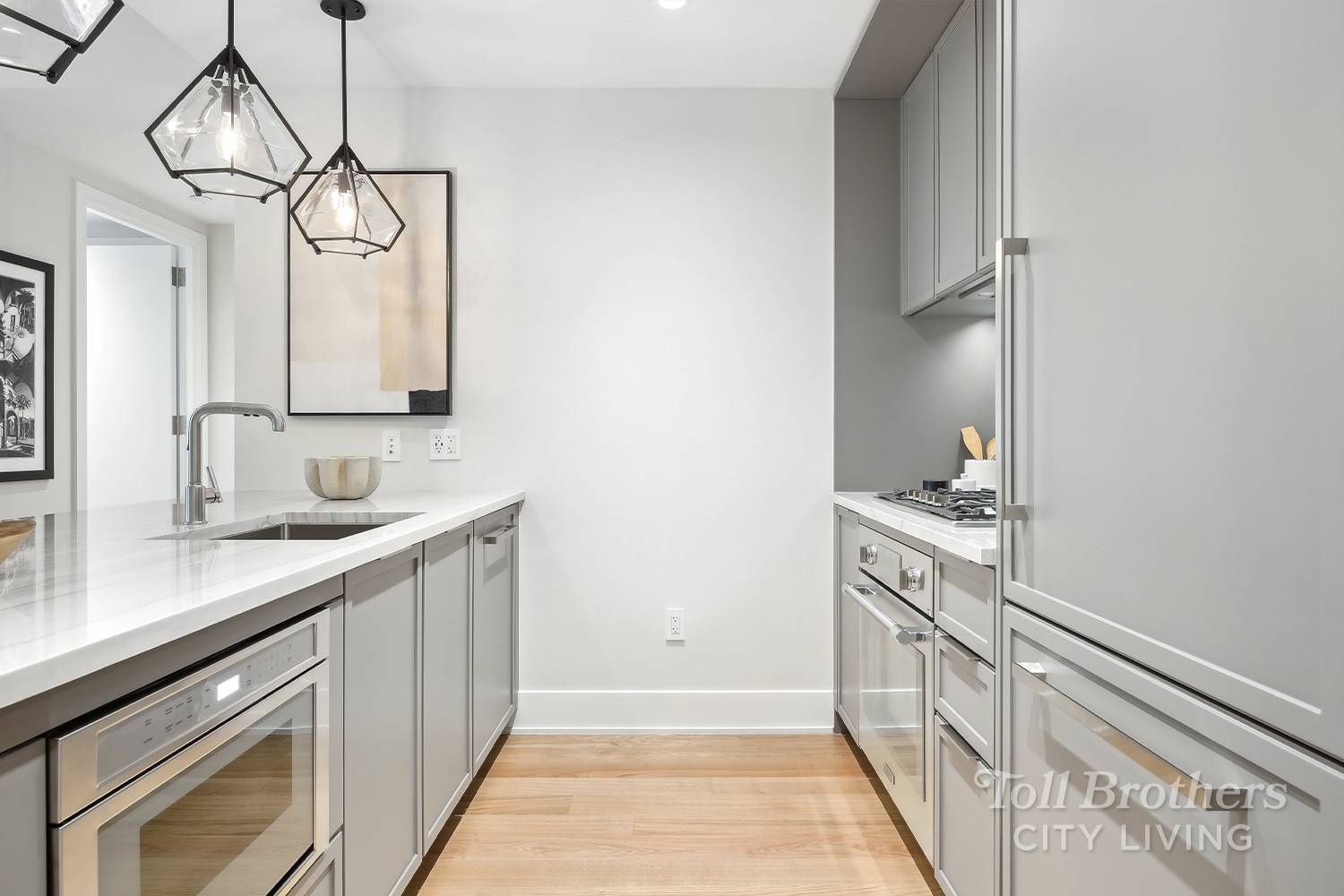 IMMEDIATE OCCUPANCY ! Residence 7D is a 777 SF 1 bedroom home with an appealing open layout and 9 ceilings.