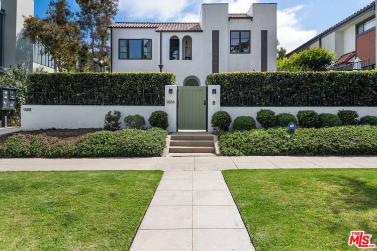 930   Lincoln Blvd 3BR Santa Monica La