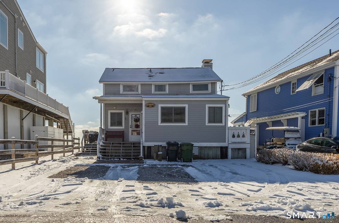 Adorable 4 bedroom, 1 1 2 bath beachfront retreat available as an academic rental from early September through the end of May in the highly sought after Chalker Beach neighborhood ...